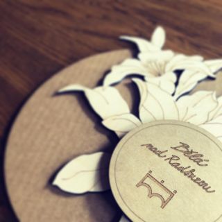 ŽENY ŽENÁM 🤍 WOMEN 🌷 #iwd #mdz #mdž #embraceequity #flowers #flower #flowerpower #flowerstagram #foryou #women...